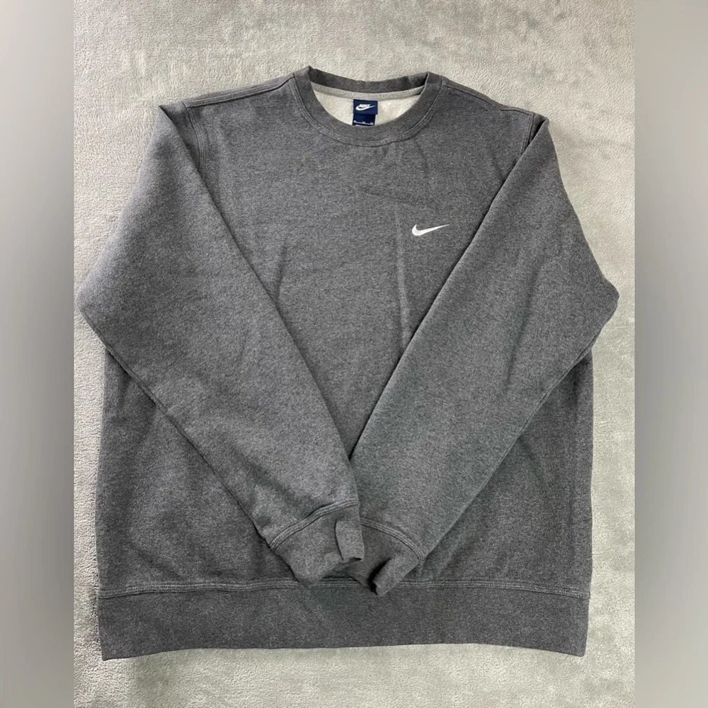 Nike Swoosh Grey Crewneck Sweatshirt Mens XL Embroidered Logo - Picture 1 of 14
